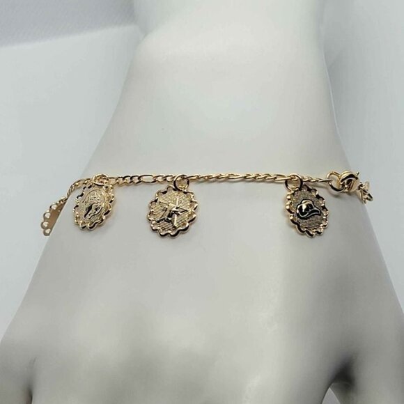 Brand New Brazilian 18k Gold Filled Multi Charms Bracelet - Picture 2 of 4